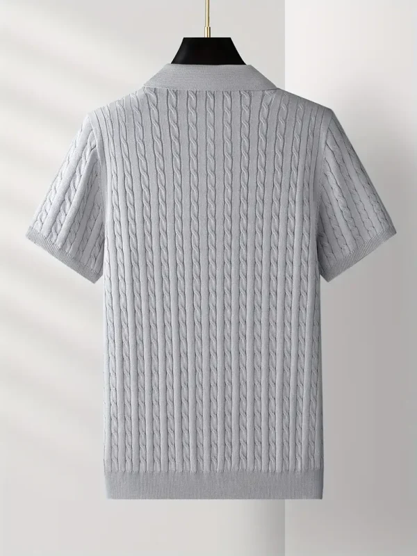 Men’s ribbed polo t-shirt with short sleeves and a slim fit collar.
